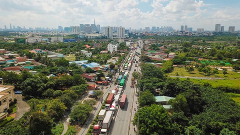 Chỉ vài ngày nữa, TP.HCM thử nghiệm thu phí cảng biển - Ảnh 1. Chỉ vài ngày nữa, TP.HCM thử nghiệm thu phí cảng biển - Ảnh 1.
