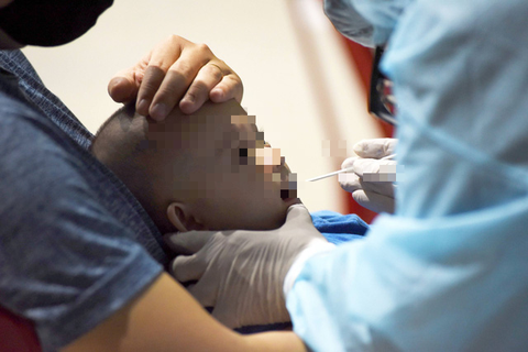 TP.HCM thêm một trường hợp lây nhiễm COVID-19 là F5 - Ảnh 1. TP.HCM thêm một trường hợp lây nhiễm COVID-19 là F5 - Ảnh 1.