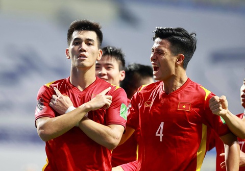 Mời bạn đọc theo dõi trận Việt Nam - Malaysia và dự đoán Cầu thủ Việt Nam xuất sắc nhất trận - Ảnh 1. Mời bạn đọc theo dõi trận Việt Nam - Malaysia và dự đoán Cầu thủ Việt Nam xuất sắc nhất trận - Ảnh 1.