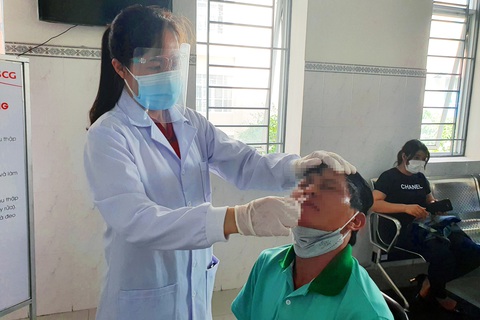 Tối 8-6: Thêm 53 ca ghi nhận trong nước, TP.HCM có 14 ca - Ảnh 1. Tối 8-6: Thêm 53 ca ghi nhận trong nước, TP.HCM có 14 ca - Ảnh 1.