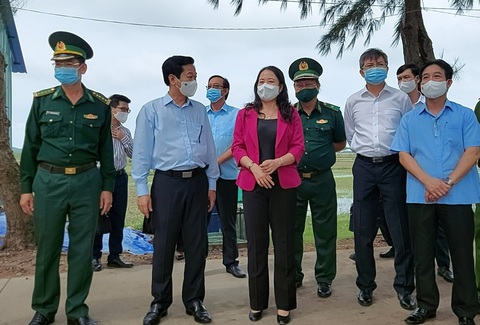 Phó chủ tịch nước Võ Thị Ánh Xuân đề nghị Kiên Giang giữ vững thành tích chống dịch - Ảnh 2. Phó chủ tịch nước Võ Thị Ánh Xuân đề nghị Kiên Giang giữ vững thành tích chống dịch - Ảnh 2.