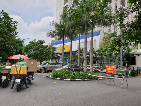 TP Thủ Đức: Khoanh vùng một lô chung cư Bộ Công an do liên quan ca dương tính - Ảnh 3. TP Thủ Đức: Khoanh vùng một lô chung cư Bộ Công an do liên quan ca dương tính - Ảnh 3.