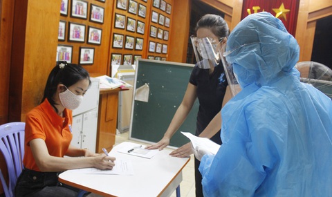 Hà Nội diễn tập các tình huống chuẩn bị cho 93.000 thí sinh thi vào lớp 10 - Ảnh 1. Hà Nội diễn tập các tình huống chuẩn bị cho 93.000 thí sinh thi vào lớp 10 - Ảnh 1.