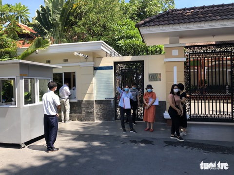 Phụ huynh phản đối học phí, Trường Quốc tế Á Châu cho học sinh thôi học - Ảnh 1. Phụ huynh phản đối học phí, Trường Quốc tế Á Châu cho học sinh thôi học - Ảnh 1.