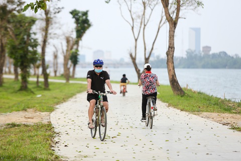Huế không chỉ là sông Hương - núi Ngự - di sản, Huế sẽ không đi ngủ sớm - Ảnh 8. Huế không chỉ là sông Hương - núi Ngự - di sản, Huế sẽ không đi ngủ sớm - Ảnh 8.