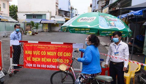Nhiều F0 không triệu chứng: Cần tăng tốc xét nghiệm diện rộng ở nơi nguy cơ cao - Ảnh 3. Nhiều F0 không triệu chứng: Cần tăng tốc xét nghiệm diện rộng ở nơi nguy cơ cao - Ảnh 3.