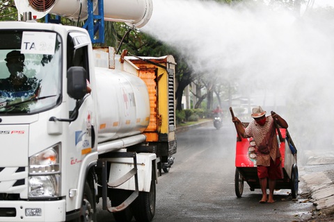 Indonesia đang rơi vào đợt bùng dịch COVID-19 tồi tệ nhất từ trước đến nay - Ảnh 1. Indonesia đang rơi vào đợt bùng dịch COVID-19 tồi tệ nhất từ trước đến nay - Ảnh 1.