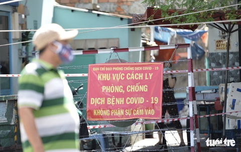 Bắt đầu lấy hơn 1 triệu mẫu xét nghiệm COVID-19 trên địa bàn TP.HCM - Ảnh 8. Bắt đầu lấy hơn 1 triệu mẫu xét nghiệm COVID-19 trên địa bàn TP.HCM - Ảnh 8.
