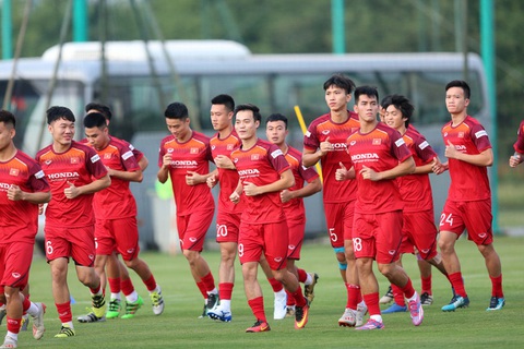 Trung vệ Bùi Tiến Dũng mong đội tuyển Việt Nam gặp Trung Quốc ở vòng loại thứ 3 World Cup 2022 - Ảnh 1. Trung vệ Bùi Tiến Dũng mong đội tuyển Việt Nam gặp Trung Quốc ở vòng loại thứ 3 World Cup 2022 - Ảnh 1.