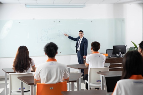 Nghệ thuật quản lý con người với ngành Quản trị nhân lực tại trường Đại học Phenikaa - Ảnh 2. Nghệ thuật quản lý con người với ngành Quản trị nhân lực tại trường Đại học Phenikaa - Ảnh 2.
