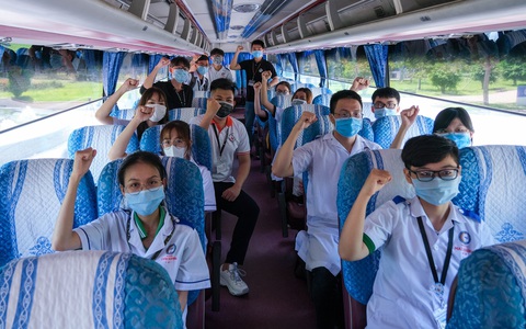 Sinh viên y khoa tiếp sức chống dịch - Ảnh 1. Sinh viên y khoa tiếp sức chống dịch - Ảnh 1.