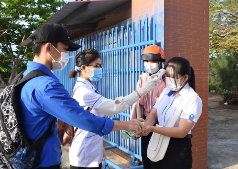 Thí sinh dương tính tại Phú Yên về nhà trước hay sau thi? - Ảnh 2. Thí sinh dương tính tại Phú Yên về nhà trước hay sau thi? - Ảnh 2.