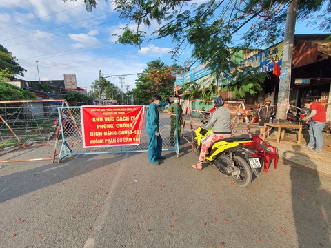 TP Thủ Đức gỡ phong tỏa 5 phường còn lại - Ảnh 1. TP Thủ Đức gỡ phong tỏa 5 phường còn lại - Ảnh 1.