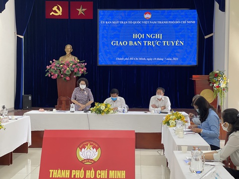 TP.HCM chi khẩn 3,9 tỉ đồng hỗ trợ người khó khăn, người kẹt lại TP thiếu bữa ăn - Ảnh 1. TP.HCM chi khẩn 3,9 tỉ đồng hỗ trợ người khó khăn, người kẹt lại TP thiếu bữa ăn - Ảnh 1.