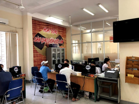 6 tháng đầu năm, Trung tâm dịch vụ việc làm Hải Phòng giới thiệu việc làm cho gần 5.000 lao động - Ảnh 1. 6 tháng đầu năm, Trung tâm dịch vụ việc làm Hải Phòng giới thiệu việc làm cho gần 5.000 lao động - Ảnh 1.