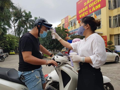 6 tháng đầu năm, Trung tâm dịch vụ việc làm Hải Phòng giới thiệu việc làm cho gần 5.000 lao động - Ảnh 2. 6 tháng đầu năm, Trung tâm dịch vụ việc làm Hải Phòng giới thiệu việc làm cho gần 5.000 lao động - Ảnh 2.