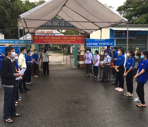 Những điểm thi đặc biệt - Kỳ cuối: Từ các đảo xa đến thi ở đảo ngọc - Ảnh 1. Những điểm thi đặc biệt - Kỳ cuối: Từ các đảo xa đến thi ở đảo ngọc - Ảnh 1.
