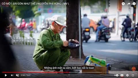 Trong những khoảng lặng vô cùng, Sài Gòn vẫn hăm hở sống - Ảnh 1. Trong những khoảng lặng vô cùng, Sài Gòn vẫn hăm hở sống - Ảnh 1.