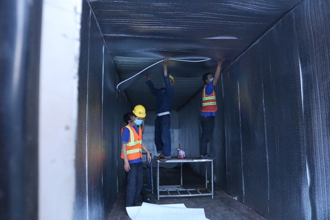 12 container dã chiến giúp lực lượng chức năng tránh mưa nắng tại chốt kiểm dịch - Ảnh 4. 12 container dã chiến giúp lực lượng chức năng tránh mưa nắng tại chốt kiểm dịch - Ảnh 4.