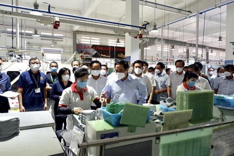 Doanh nghiệp tại Long An phải tạm dừng, có 3 tại chỗ mới được hoạt động tiếp - Ảnh 1. Doanh nghiệp tại Long An phải tạm dừng, có 3 tại chỗ mới được hoạt động tiếp - Ảnh 1.