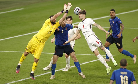 Những khoảnh khắc định đoạt trận chung kết Euro 2020 - Ảnh 14. Những khoảnh khắc định đoạt trận chung kết Euro 2020 - Ảnh 14.