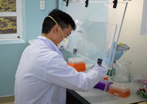 HỎI - ĐÁP về dịch COVID-19: Vì sao CDC Phú Yên trả kết quả xét nghiệm COVID-19 cho dân chậm? - Ảnh 2. HỎI - ĐÁP về dịch COVID-19: Vì sao CDC Phú Yên trả kết quả xét nghiệm COVID-19 cho dân chậm? - Ảnh 2.