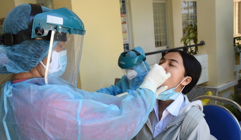 HỎI - ĐÁP về dịch COVID-19: Vì sao CDC Phú Yên trả kết quả xét nghiệm COVID-19 cho dân chậm? - Ảnh 1. HỎI - ĐÁP về dịch COVID-19: Vì sao CDC Phú Yên trả kết quả xét nghiệm COVID-19 cho dân chậm? - Ảnh 1.