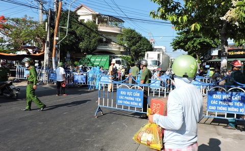 Vì sao chậm trả tiền trợ cấp xã hội cho người già, người khuyết tật ở Nha Trang? - Ảnh 2. Vì sao chậm trả tiền trợ cấp xã hội cho người già, người khuyết tật ở Nha Trang? - Ảnh 2.