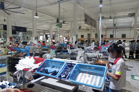Long An lùi hạn 3 tại chỗ cho các doanh nghiệp đến 0h ngày 13-7 - Ảnh 1. Long An lùi hạn 3 tại chỗ cho các doanh nghiệp đến 0h ngày 13-7 - Ảnh 1.