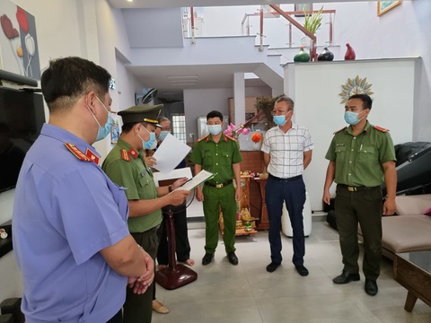 Lập hàng loạt doanh nghiệp bảo lãnh chuyên gia Hàn Quốc dỏm nhập cảnh trái phép - Ảnh 1. Lập hàng loạt doanh nghiệp bảo lãnh chuyên gia Hàn Quốc dỏm nhập cảnh trái phép - Ảnh 1.