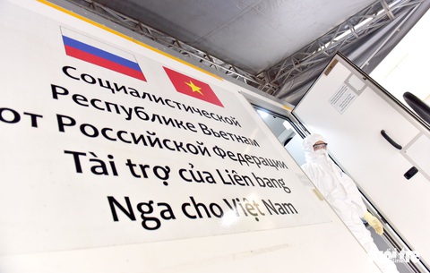 Siêu xe xét nghiệm lưu động vượt 1.700km vào hỗ trợ TP.HCM - Ảnh 7. Siêu xe xét nghiệm lưu động vượt 1.700km vào hỗ trợ TP.HCM - Ảnh 7.