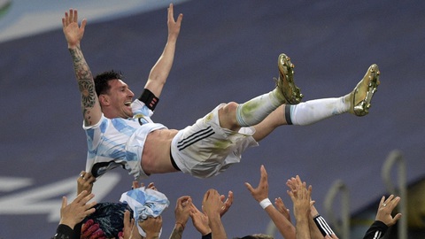 Tuyển Argentina đã trả nợ cho Messi - Ảnh 1. Tuyển Argentina đã trả nợ cho Messi - Ảnh 1.