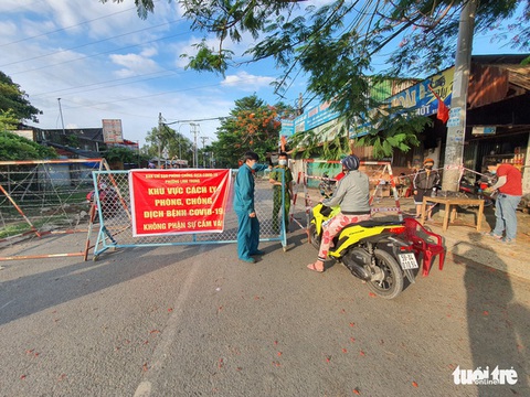 Thủ Đức phong tỏa hai phường Bình Chiểu và Trường Thạnh - Ảnh 1. Thủ Đức phong tỏa hai phường Bình Chiểu và Trường Thạnh - Ảnh 1.