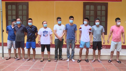 Triệt phá đường dây cá độ bóng đá chơi hơn 2 tỉ đồng/ngày - Ảnh 1. Triệt phá đường dây cá độ bóng đá chơi hơn 2 tỉ đồng/ngày - Ảnh 1.