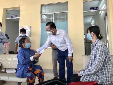 Long An bắt đầu hỗ trợ 20.000 người lao động tự do - Ảnh 1. Long An bắt đầu hỗ trợ 20.000 người lao động tự do - Ảnh 1.