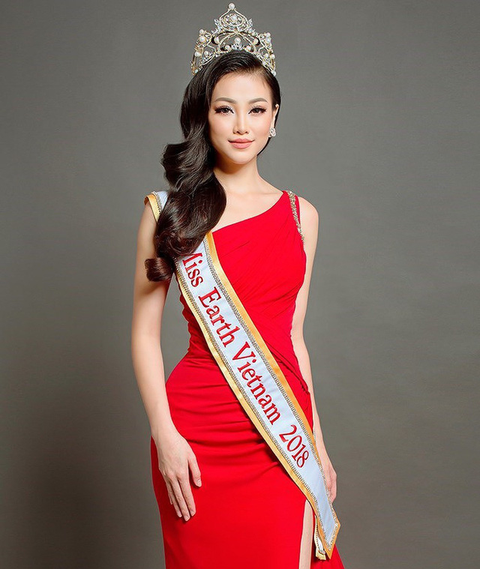 Phương Khánh làm giám khảo Hoa hậu Trái đất Philippines, cascadeur Lữ Đắc Long mắc COVID-19 - Ảnh 2. Phương Khánh làm giám khảo Hoa hậu Trái đất Philippines, cascadeur Lữ Đắc Long mắc COVID-19 - Ảnh 2.