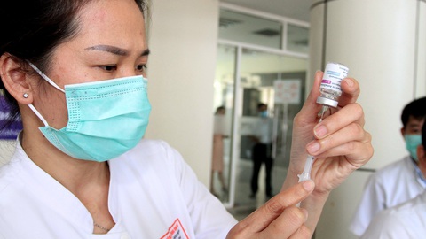 Bộ Y tế yêu cầu tăng cường năng lực cấp cứu, điều trị cho bệnh nhân COVID-19 nặng - Ảnh 1. Bộ Y tế yêu cầu tăng cường năng lực cấp cứu, điều trị cho bệnh nhân COVID-19 nặng - Ảnh 1.