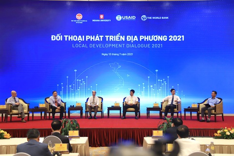 Đề xuất người dân, doanh nghiệp chấm điểm cán bộ - Ảnh 1. Đề xuất người dân, doanh nghiệp chấm điểm cán bộ - Ảnh 1.