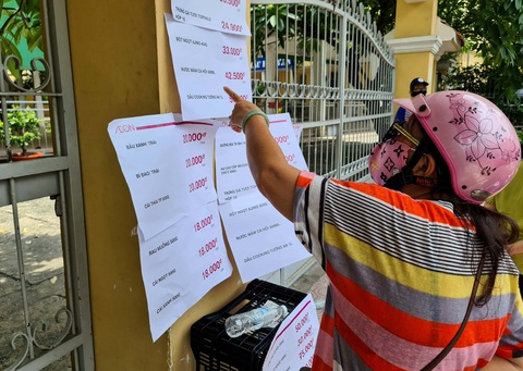 Bất ngờ được mua thịt, cá... giá siêu thị ngay ở vỉa hè TP.HCM - Ảnh 2. Bất ngờ được mua thịt, cá... giá siêu thị ngay ở vỉa hè TP.HCM - Ảnh 2.