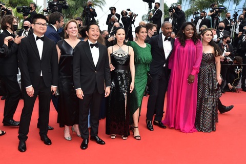 Phạm Linh Đan - ngôi sao gốc Việt của phim Đông Dương - rạng rỡ trên thảm đỏ Cannes - Ảnh 3. Phạm Linh Đan - ngôi sao gốc Việt của phim Đông Dương - rạng rỡ trên thảm đỏ Cannes - Ảnh 3.