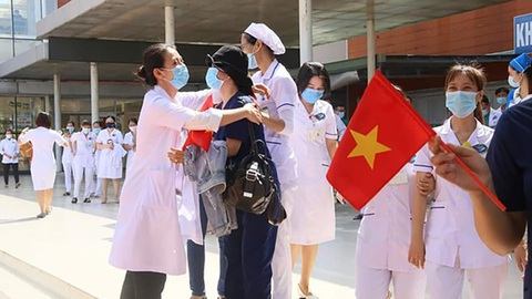TP.HCM: Quá tải nguồn lực điều trị COVID-19 - Ảnh 6. TP.HCM: Quá tải nguồn lực điều trị COVID-19 - Ảnh 6.