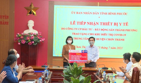 Công ty Thành Phương trao tặng thiết bị y tế cho tỉnh Bình Phước - Ảnh 1. Công ty Thành Phương trao tặng thiết bị y tế cho tỉnh Bình Phước - Ảnh 1.
