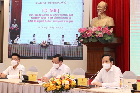 TP.HCM sẽ hoàn thành hỗ trợ cho lao động tự do trong ngày 15-7 - Ảnh 2. TP.HCM sẽ hoàn thành hỗ trợ cho lao động tự do trong ngày 15-7 - Ảnh 2.
