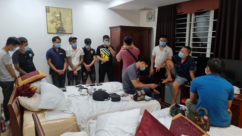 Hơn 40 thanh niên tụ tập chơi ma túy trong khách sạn - Ảnh 1. Hơn 40 thanh niên tụ tập chơi ma túy trong khách sạn - Ảnh 1.