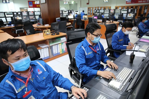 Lọc hóa dầu Bình Sơn lãi 3.311 tỉ đồng, giá cổ phiếu tăng trên 100% - Ảnh 2. Lọc hóa dầu Bình Sơn lãi 3.311 tỉ đồng, giá cổ phiếu tăng trên 100% - Ảnh 2.