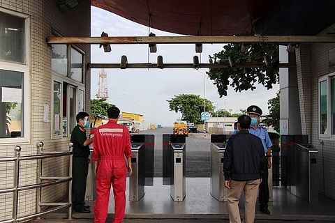 ‘Ba tại chỗ’ trên các công trình dầu khí - Ảnh 5. ‘Ba tại chỗ’ trên các công trình dầu khí - Ảnh 5.