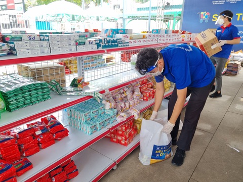 Thêm 50.000 phiếu mua hàng siêu thị 0 đồng tặng lao động nghèo, sinh viên - Ảnh 3. Thêm 50.000 phiếu mua hàng siêu thị 0 đồng tặng lao động nghèo, sinh viên - Ảnh 3.