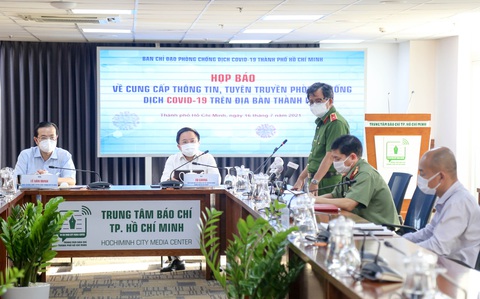Các tỉnh miền Tây đồng loạt đóng cửa, TP.HCM tính nguồn cung ứng hàng hóa ra sao? - Ảnh 1. Các tỉnh miền Tây đồng loạt đóng cửa, TP.HCM tính nguồn cung ứng hàng hóa ra sao? - Ảnh 1.