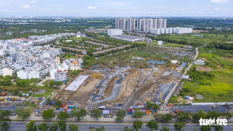 TP.HCM cấp tốc xây dựng 2 bệnh viện dã chiến - Ảnh 4. TP.HCM cấp tốc xây dựng 2 bệnh viện dã chiến - Ảnh 4.