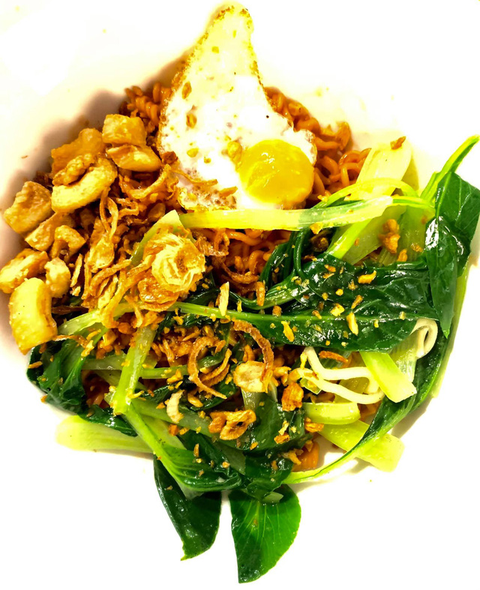 Bún gạo trộn rau củ, cá kho, bầu dồn thác lác và bí quyết của một anh chồng đảm đang - Ảnh 2. Bún gạo trộn rau củ, cá kho, bầu dồn thác lác và bí quyết của một anh chồng đảm đang - Ảnh 2.
